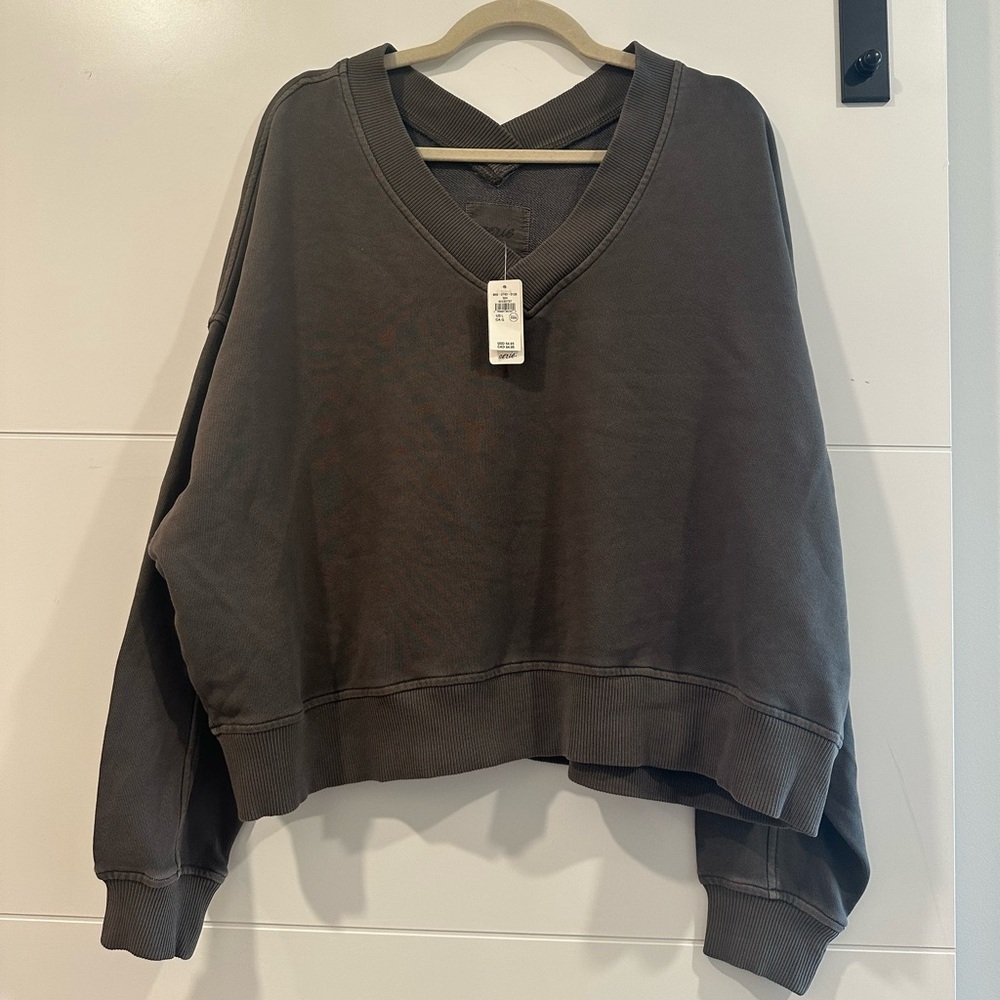 NWT aerie House Party Oversized V-Neck Sweatshirt - Olive